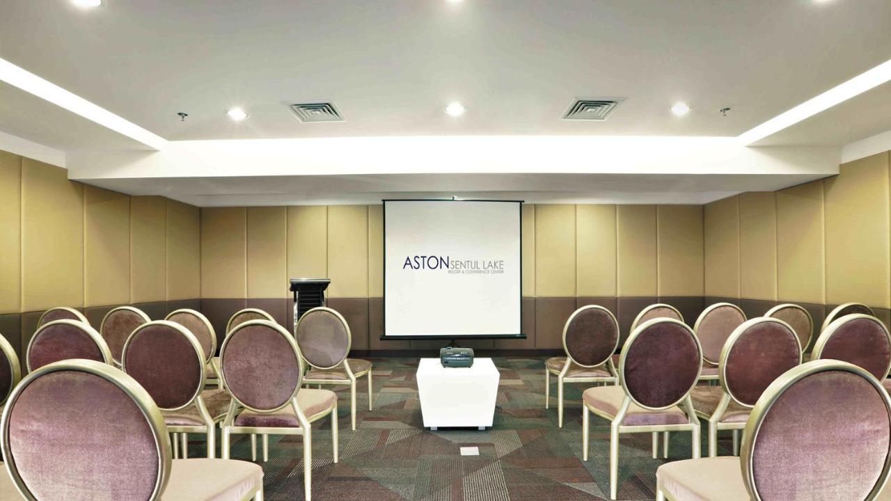 Aston Sentul Lake Resort & Conference Center Bogor Buitenkant foto